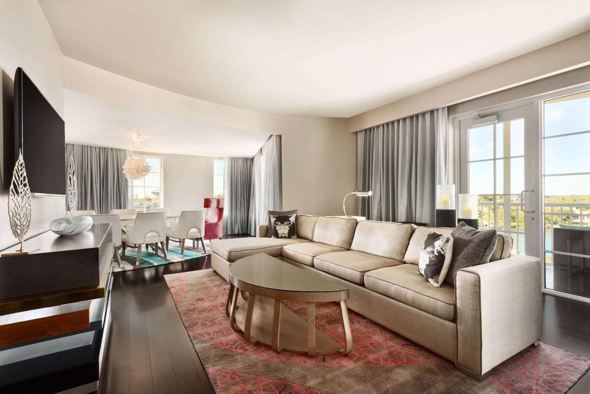 Wyndham Grand Jupiter At Harbourside Place Exterior photo